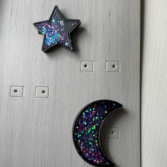 NWT: TOPSHOP Star and Moon sequin-filled pins (set of 2 pins) - Picture 10 of 10